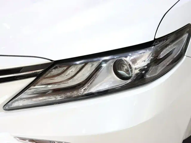 Toyota Camry — Фото автомобиля 7