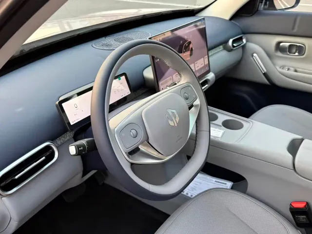 Leapmotor A10 — Фото автомобиля 17