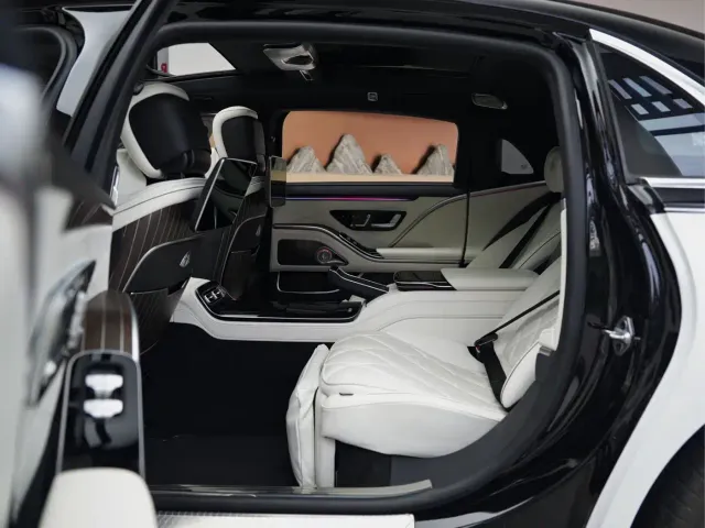 Mercedes-Benz Maybach S-Class — Фото автомобиля 12