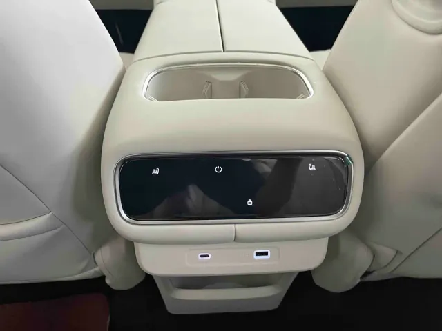 Wuling Starlight L — Фото автомобиля 21
