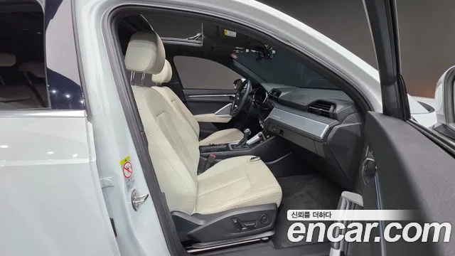 Audi Q3 35 TDI quattro Premium — Фото автомобиля 9