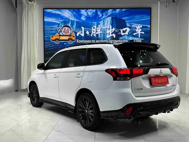 Mitsubishi Outlander — Фото автомобиля 6