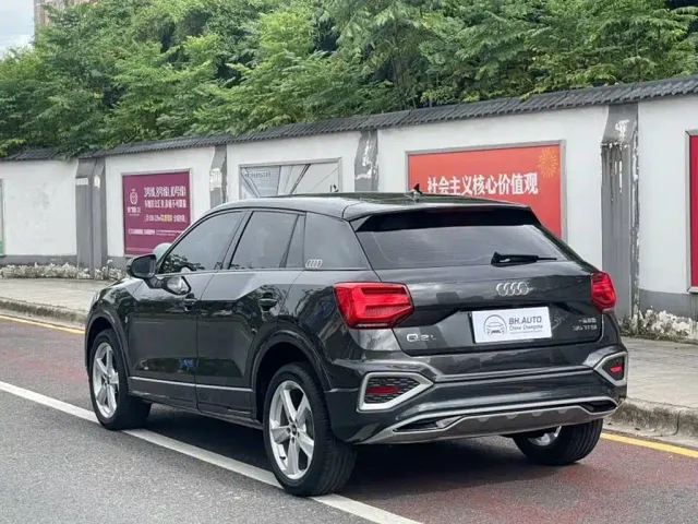 Audi Q2L — Фото автомобиля 4