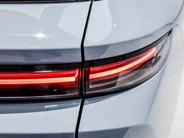 Li Auto Li i8 2025 Standard Edition — Фото автомобиля 21