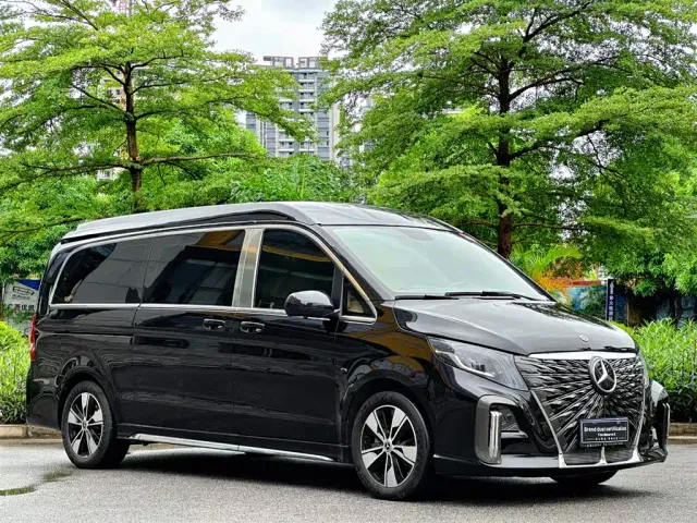 Mercedes-Benz V-Class — Фото автомобиля 4