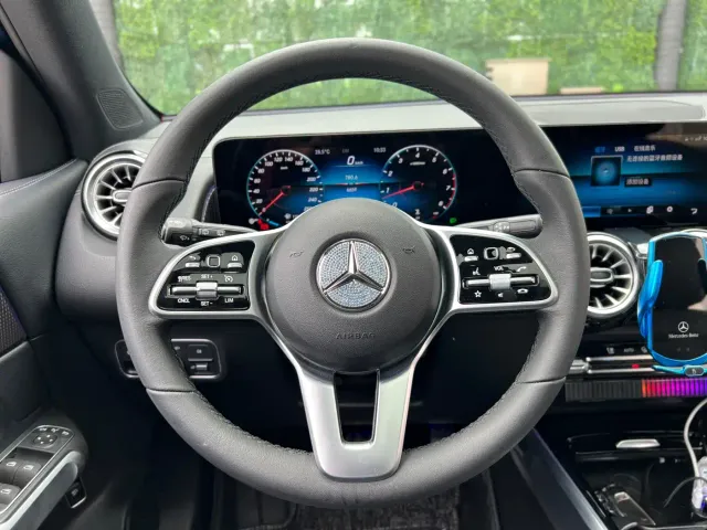 Mercedes-Benz GLB-Class — Фото автомобиля 16