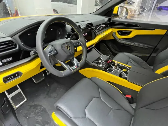 Lamborghini Urus — Фото автомобиля 7