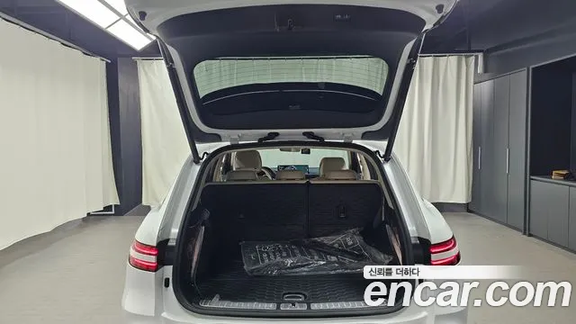 Genesis GV70 2.5T Бензин AWD — Фото автомобиля 20