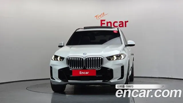 BMW X5 xDrive 40i M Sport — Фото автомобиля 3