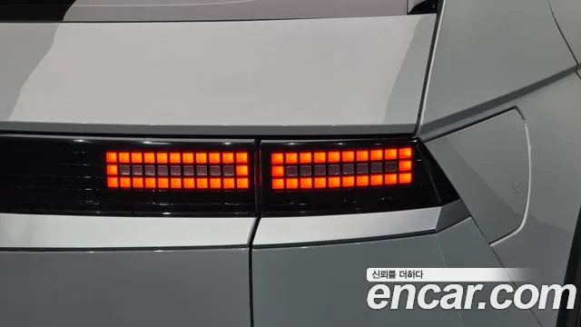 Hyundai Ioniq 5 — Фото автомобиля 8