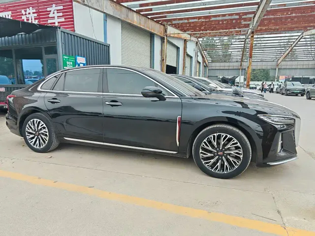 Hongqi H5 — Фото автомобиля 3