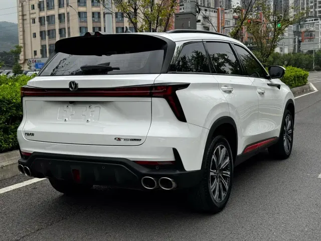 Changan CS75 Plus — Фото автомобиля 23