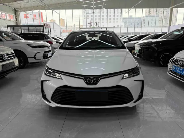 Toyota Corolla — Фото автомобиля 2