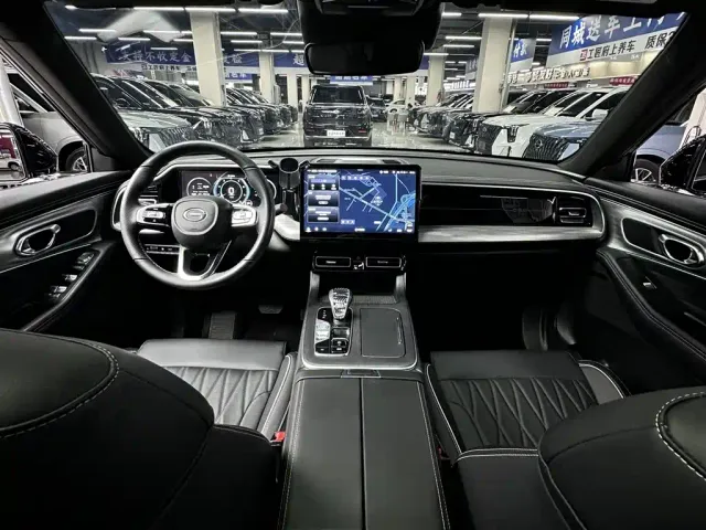 GAC Trumpchi GS8 — Фото автомобиля 20