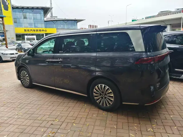 BYD Xia — Фото автомобиля 3