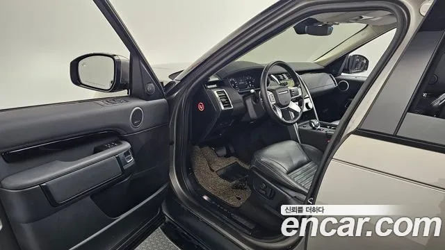 Land Rover Discovery — Фото автомобиля 10