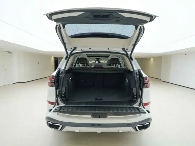 BMW X5 — Фото автомобиля 6