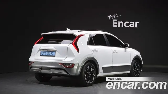 Kia Niro All Niro EV Earth — Фото автомобиля 2