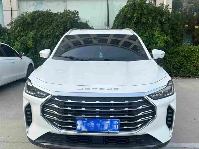 Jetour X70 Plus — Фото автомобиля 2