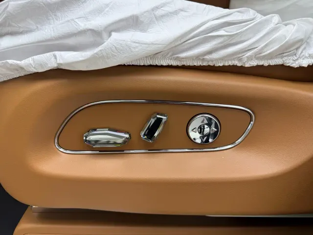 Maextro Zunjie V800 — Фото автомобиля 23