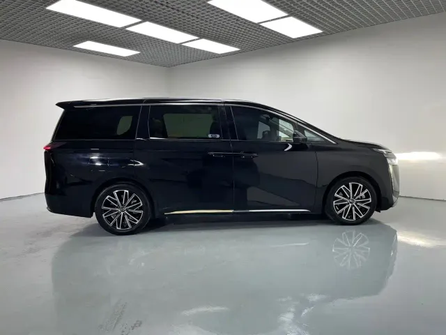 GAC Trumpchi E8 — Фото автомобиля 8