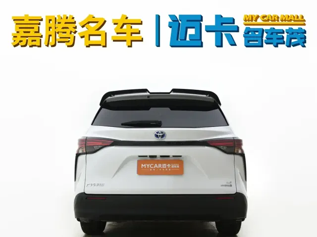 Toyota Sienna — Фото автомобиля 11