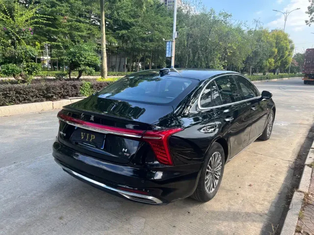 Hongqi H5 — Фото автомобиля 9