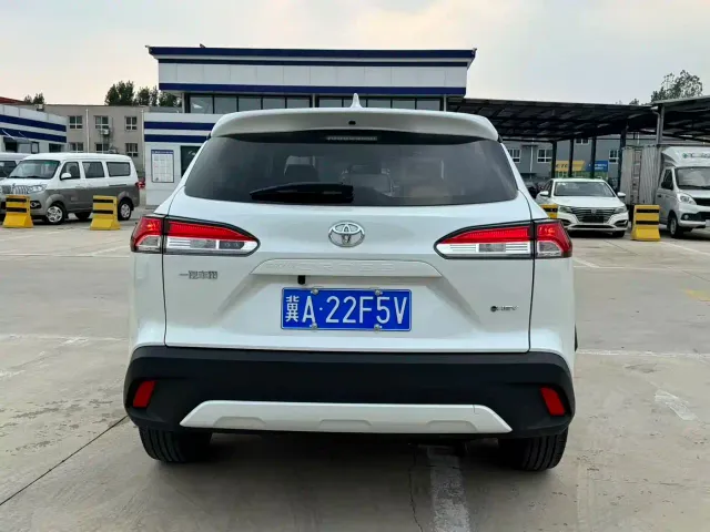 Toyota Corolla Cross — Фото автомобиля 6