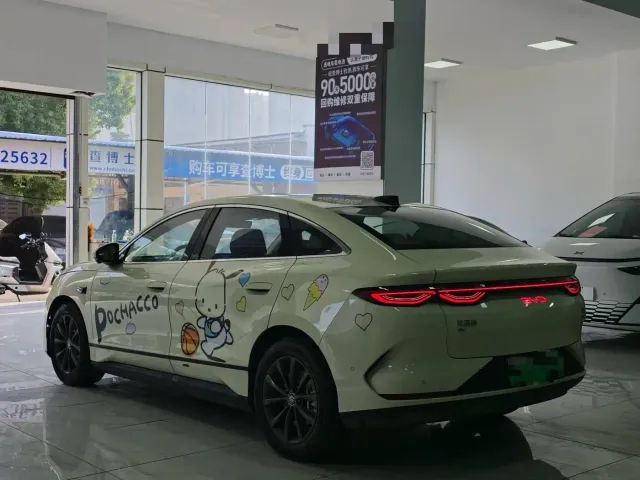 BYD Qin L — Фото автомобиля 5