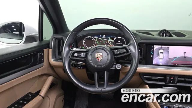 Porsche Cayenne — Фото автомобиля 13