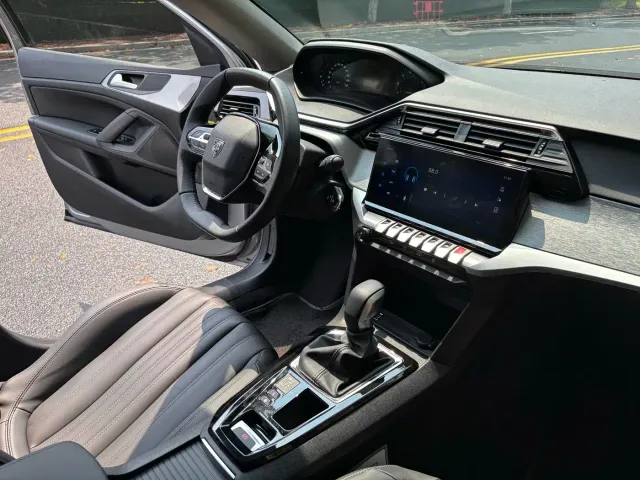 Peugeot 408 — Фото автомобиля 24