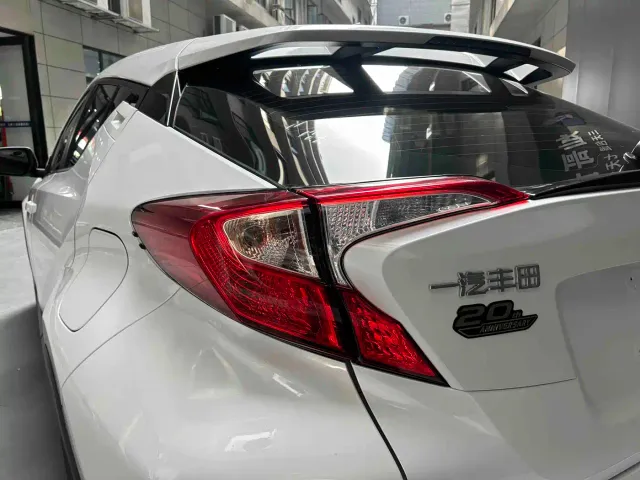 Toyota IZOA — Фото автомобиля 6