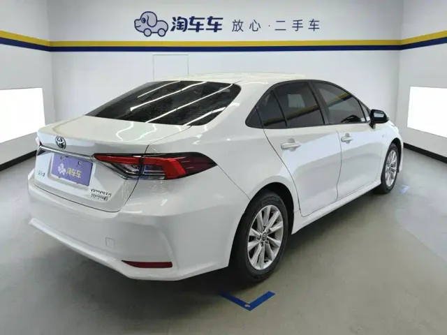Toyota Corolla — Фото автомобиля 3