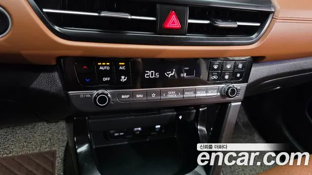 Kia Seltos — Фото автомобиля 23