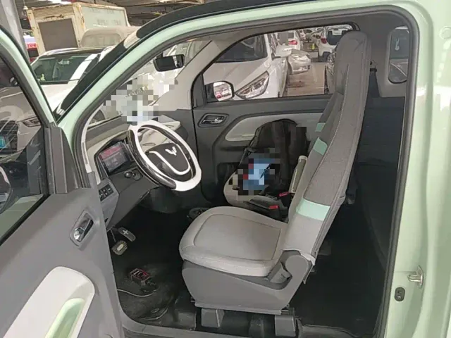 Wuling Hongguang Mini EV — Фото автомобиля 14