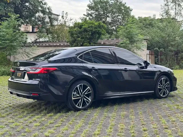 Toyota Camry — Фото автомобиля 4