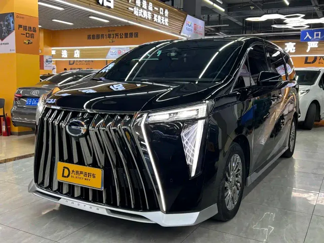 Фотография автомобиля — GAC Trumpchi M8