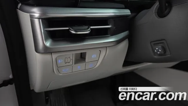 Hyundai Grandeur GN7 — Фото автомобиля 28