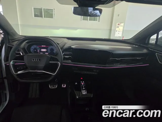 Audi Q4 e-tron F4 — Фото автомобиля 5
