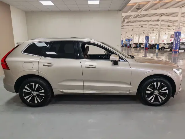 Volvo XC60 — Фото автомобиля 15