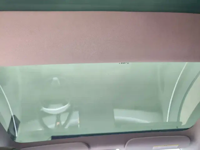 Tesla Model 3 — Фото автомобиля 17