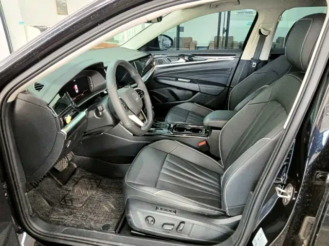 Volkswagen Passat — Фото автомобиля 8