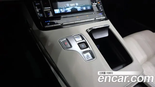 Hyundai Grandeur New — Фото автомобиля 9