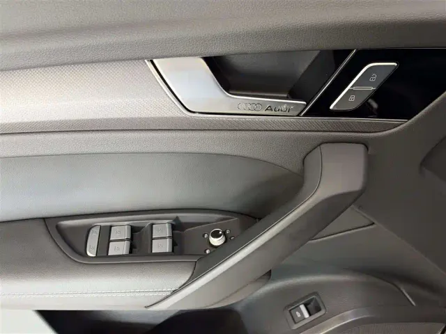 Audi Q5L — Фото автомобиля 16
