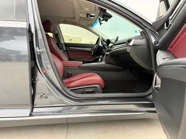 Honda Accord — Фото автомобиля 18