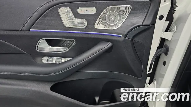 Mercedes-Benz GLE-Class — Фото автомобиля 15