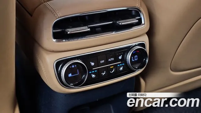 Genesis GV80 — Фото автомобиля 24