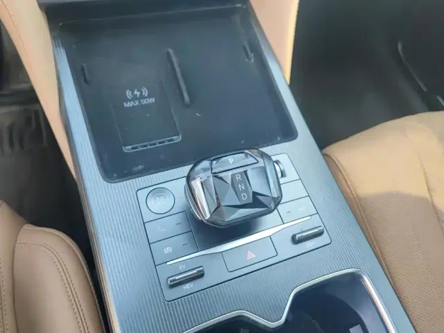 BYD Song L DM-i — Фото автомобиля 16