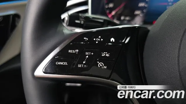 Mercedes-Benz E-Class — Фото автомобиля 17