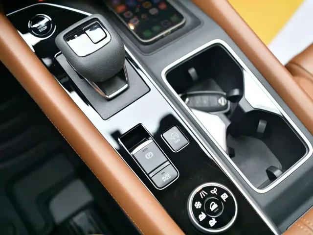 Nissan Terra — Фото автомобиля 21